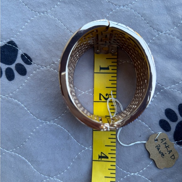 AKKAD brand cuff bracelet PAVÉ OMBRÉ lilacs to pinks crystals -rose-gold tone - Picture 9 of 15